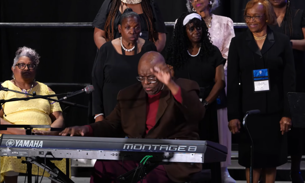 Pastor Daniel Cason performs National Convention of Gospel Choirs and Choruses